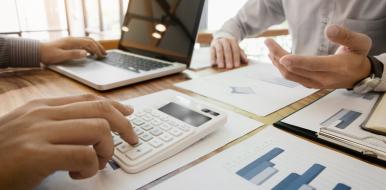 Welche Kosten entstehen bei der Übersetzung einer Webseite?